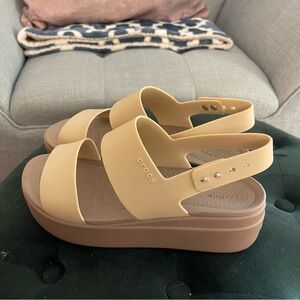 Crocs Brooklyn Low Wedge Sandals